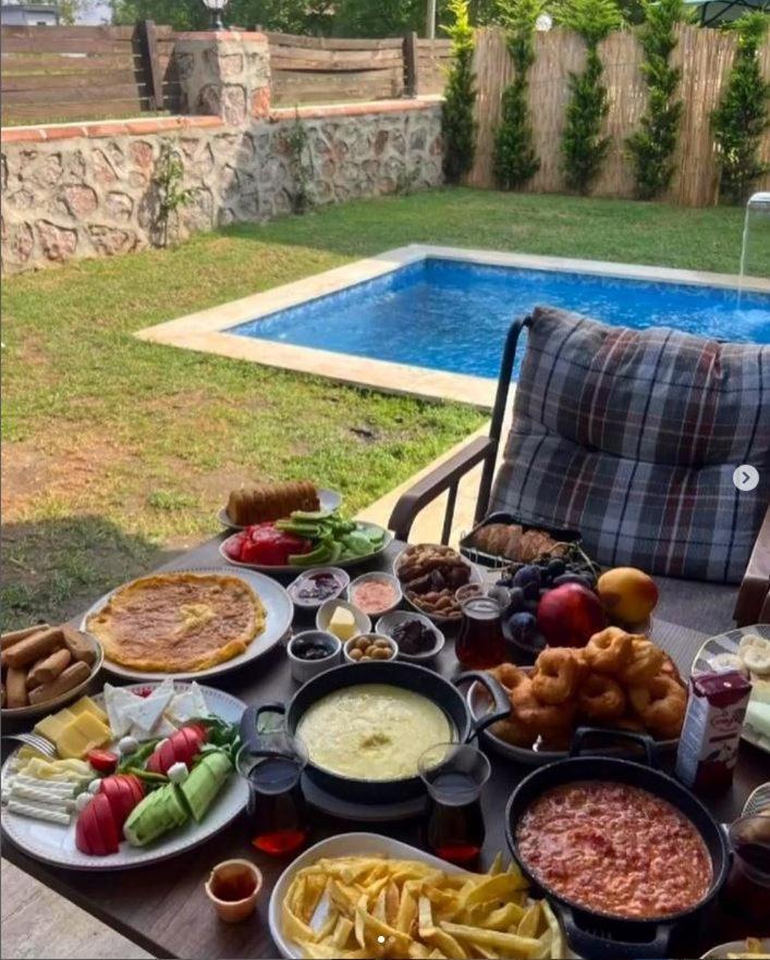 Vital Home Sapanca Isitmali Havuzlu Villa&Bungalov Exteriér fotografie